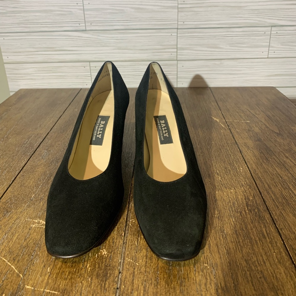 BALLY Made In Switzerland Black Suede Low High Heel Pump SIZE 5